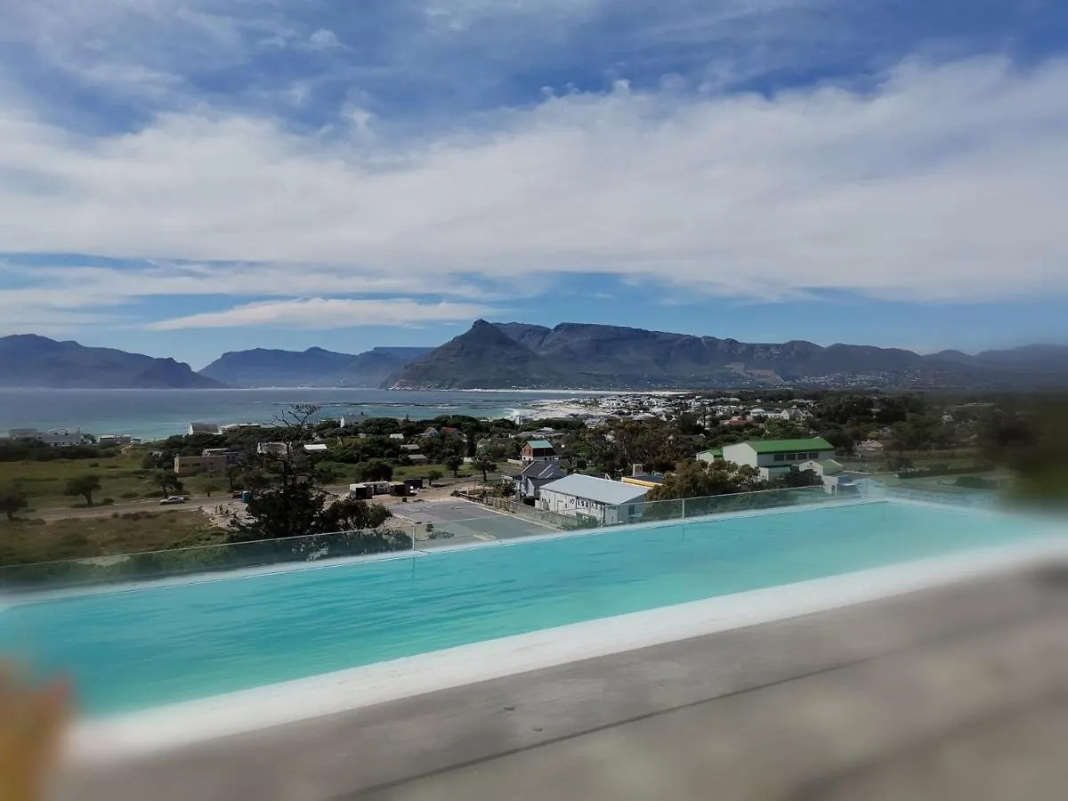 Mountain & Sea Apartments Kommetjie 0*,  South Africa