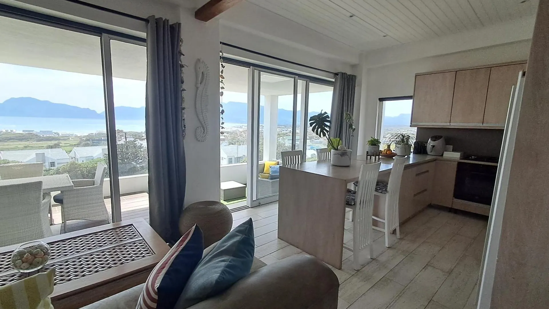 Mountain & Sea Apartments Kommetjie South Africa